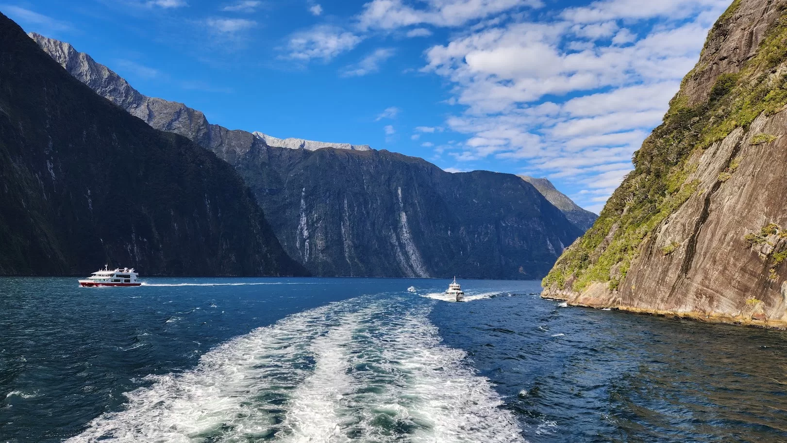 Milford Sound (Milford Sound / Piopiotahi)